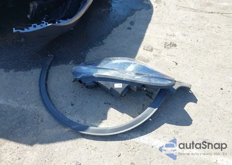 2021 Ford Escape Se Hybrid z USA, uszkodzony, nr VIN 1FMCU9BZ3MUB03828